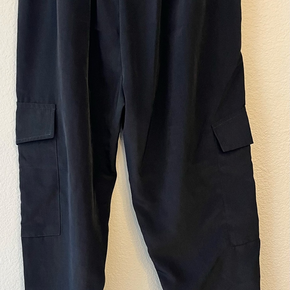 Zara Women's Black Cargo Joggers with Functional Pockets - Trendy & Comfortable